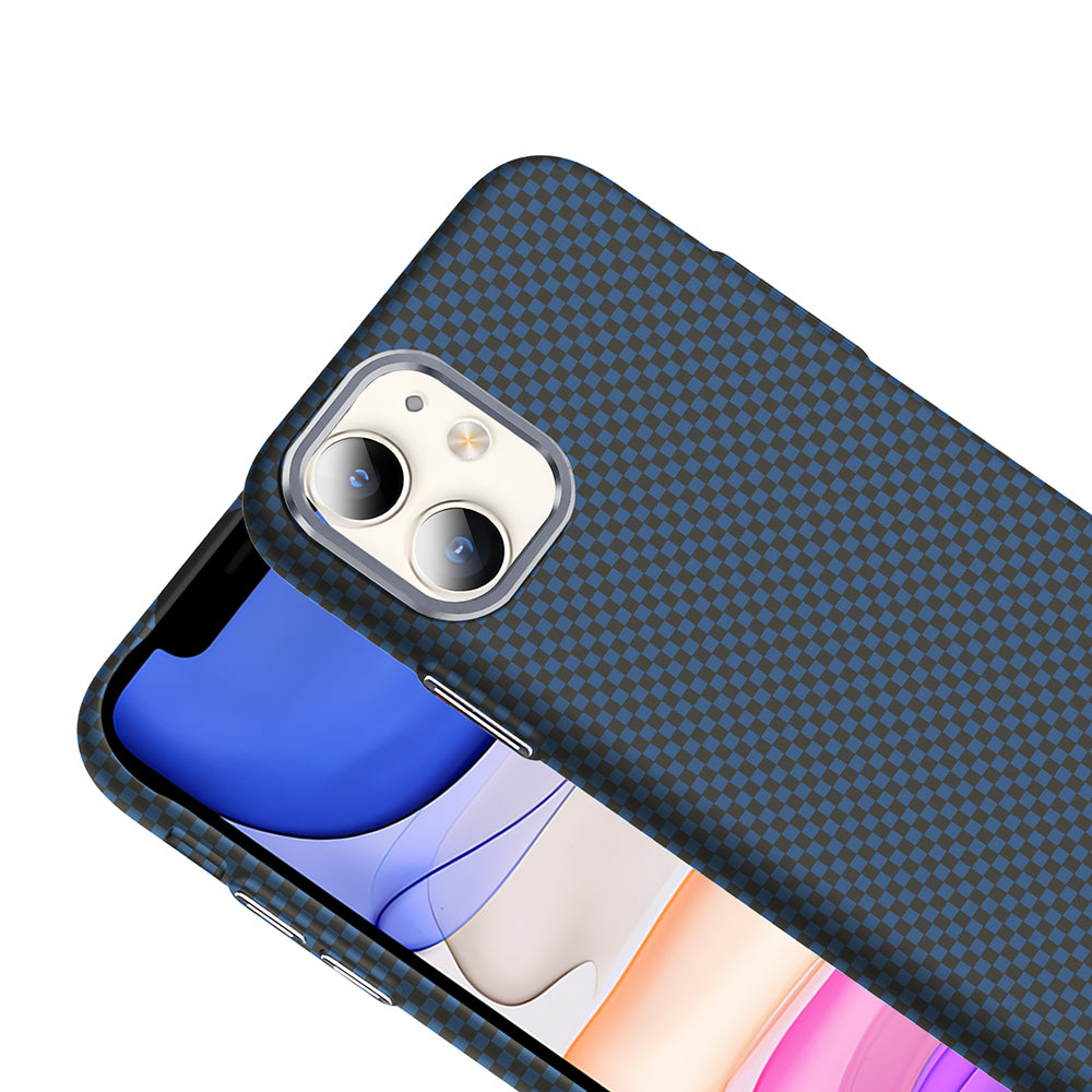 Apple iPhone 11 Kılıf M-safe Şarj Özellikli Karbon Fiber Görünümlü Zore Gros Kapak Gold-Siyah