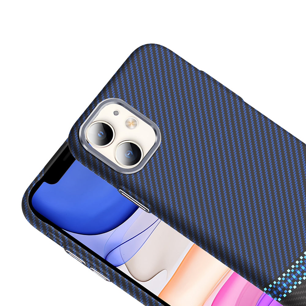 Apple iPhone 11 Kılıf M-safe Şarj Özellikli Karbon Fiber Görünümlü Zore Gros Kapak Gold-Siyah
