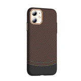 Apple iPhone 11 Kılıf M-safe Şarj Özellikli Karbon Fiber Görünümlü Zore Gros Kapak Gold-Siyah