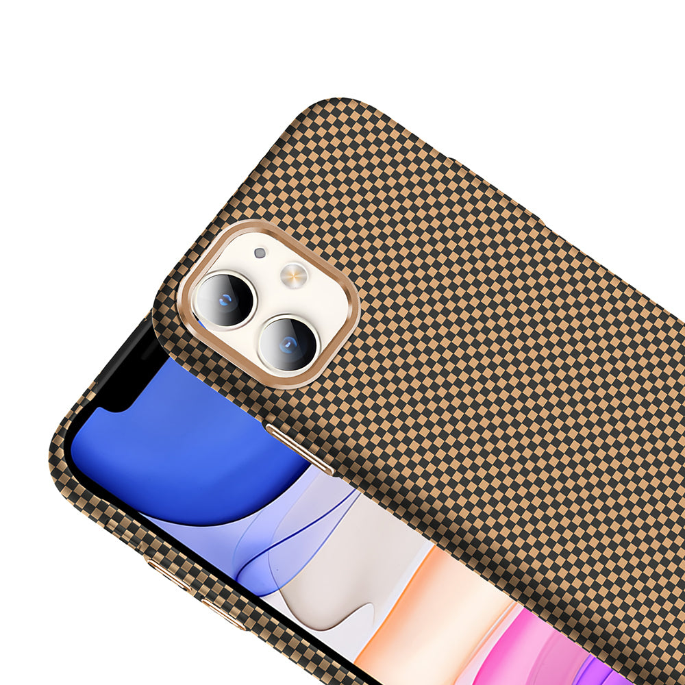 Apple iPhone 11 Kılıf M-safe Şarj Özellikli Karbon Fiber Görünümlü Zore Gros Kapak Gold-Siyah