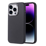 Apple iPhone 15 Pro Kılıf M-safe Şarj Özellikli Karbon Fiber Görünümlü Zore Troy Kapak Siyah