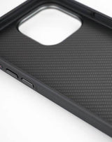 Apple iPhone 15 Pro Max Kılıf M-safe Şarj Özellikli Karbon Fiber Görünümlü Zore Troy Kapak Siyah
