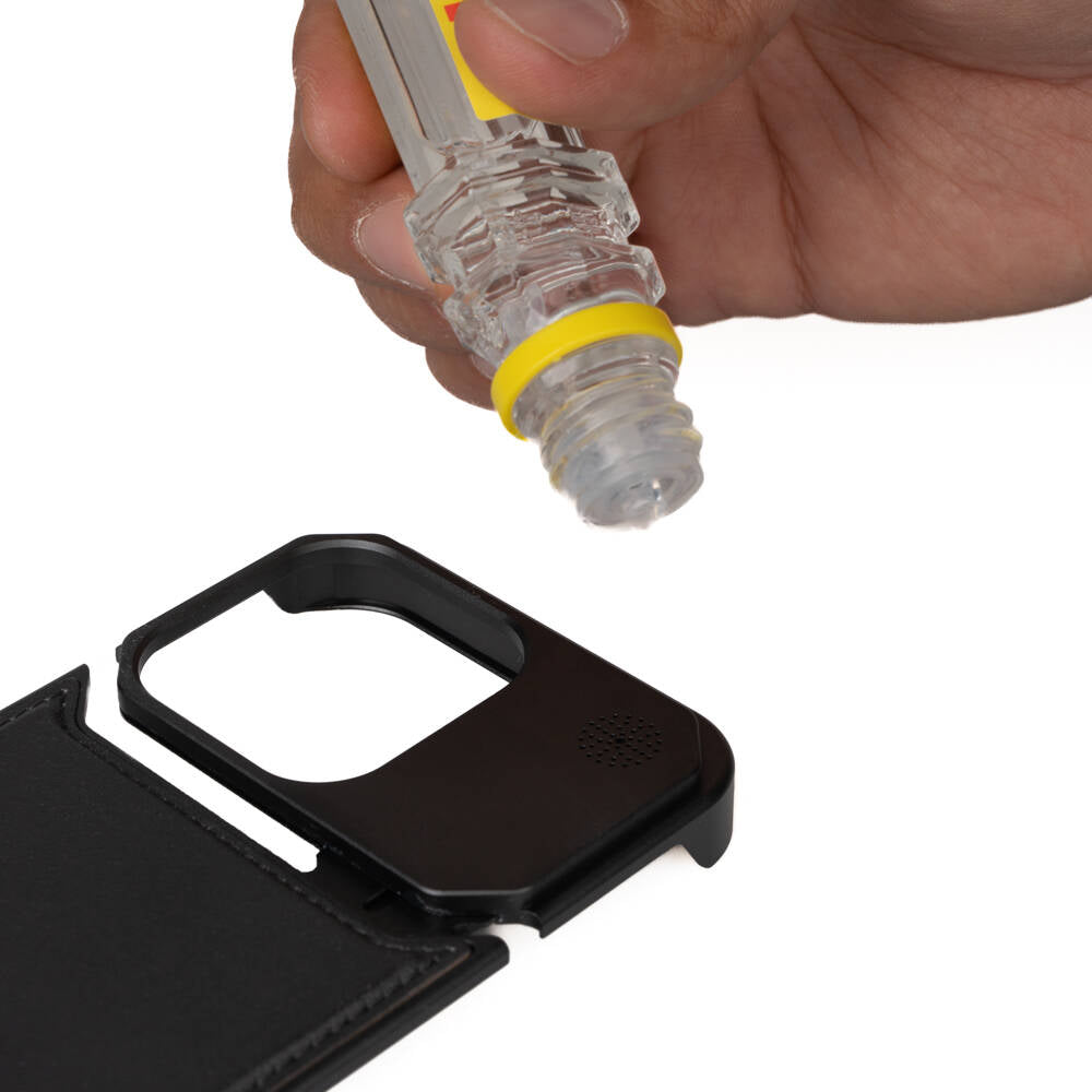 Apple iPhone 15 Pro Max Kılıf M-safe Şarj Özellikli Mekanizmalı Koku Hazneli Zore Mostar Kapak Siyah