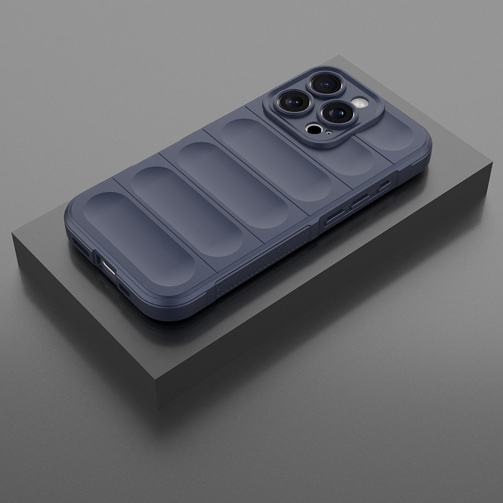 Apple iPhone 16 Pro Kılıf Esnek TPU Oyuklu Arka Yüzey Tasarımlı Zore Etnik Silikon Kapak Koyu Yeşil