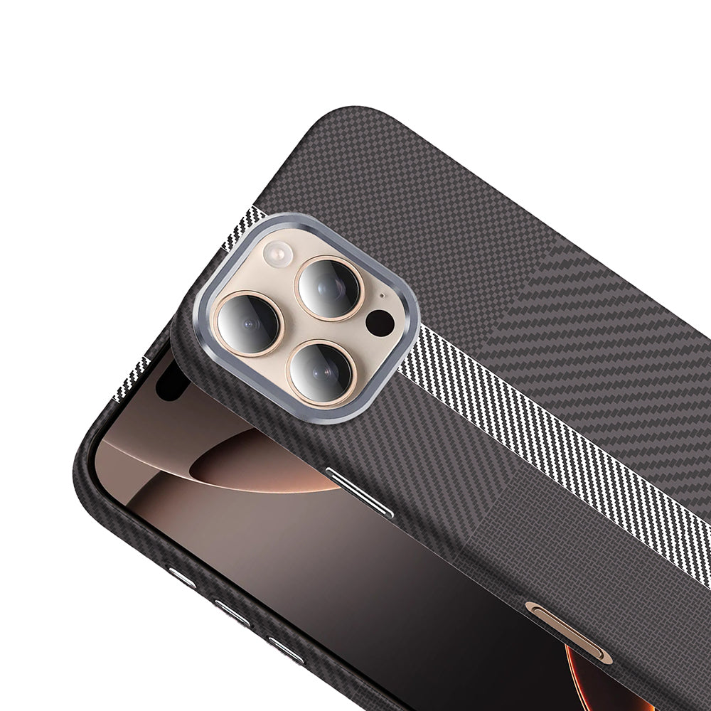 Apple iPhone 16 Pro Kılıf M-safe Şarj Özellikli Karbon Fiber Görünümlü Zore Gros Kapak Siyah