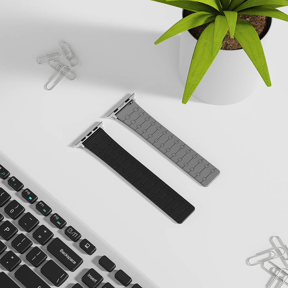 Apple Watch 40mm Zore KRD-111 Çizgili Desenli Silikon Kordon Siyah