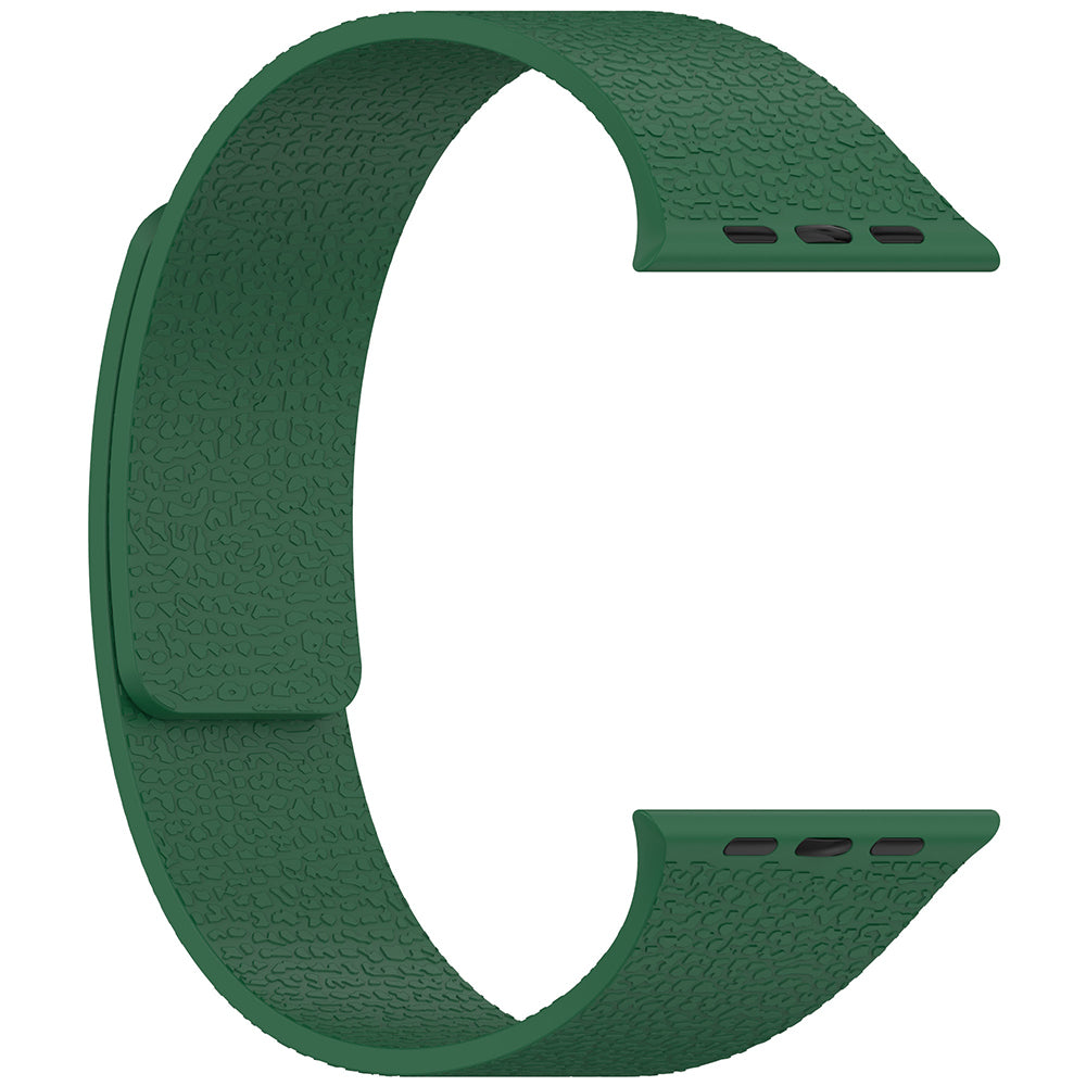 Apple Watch 44mm Zore KRD-136 Kabartma Desenli Silikon Kordon Turuncu