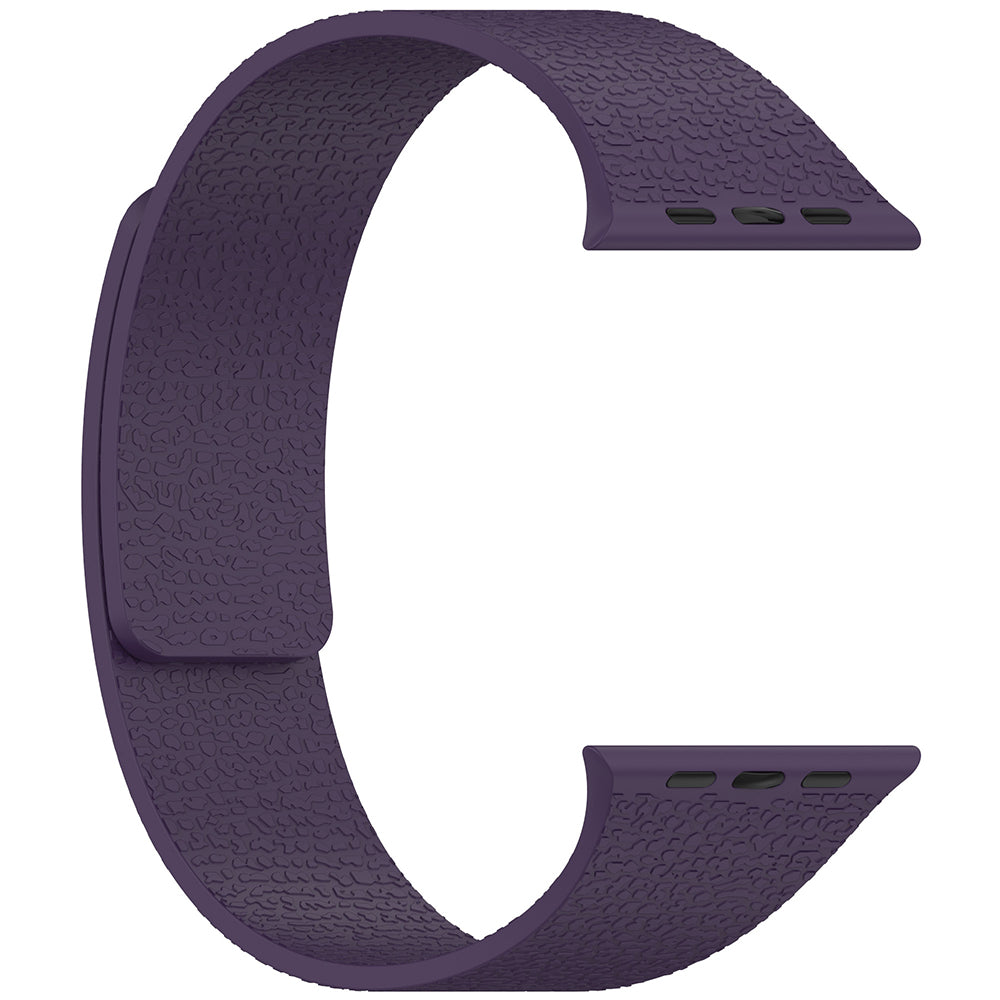 Apple Watch 7 45mm Zore KRD-136 Kabartma Desenli Silikon Kordon Turuncu