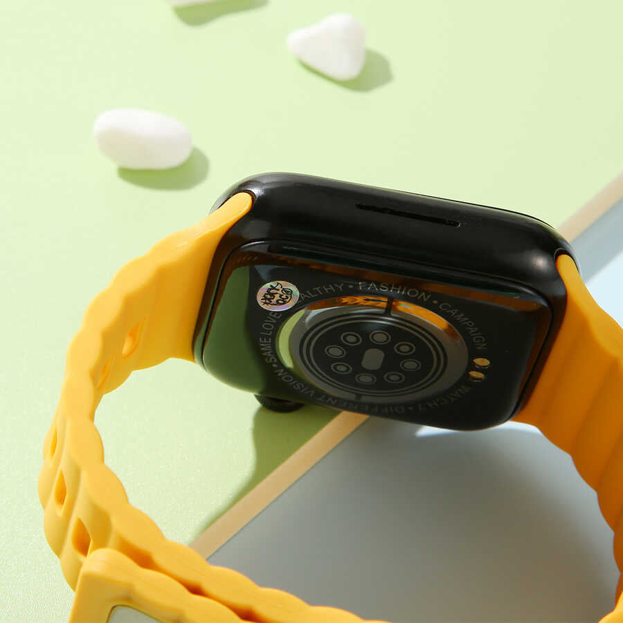 Apple Watch 7 45mm Zore KRD-73 Silikon Kordon Mürdüm