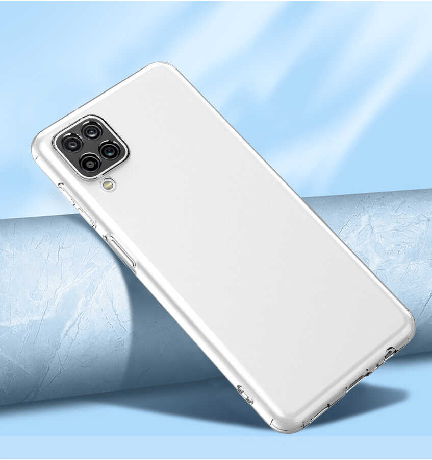 Galaxy A12 Kılıf Zore Kamera Korumalı Süper Silikon Kapak Renksiz