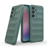 Galaxy A55 Kılıf Esnek TPU Oyuklu Arka Yüzey Tasarımlı Zore Etnik Silikon Kapak Koyu Yeşil