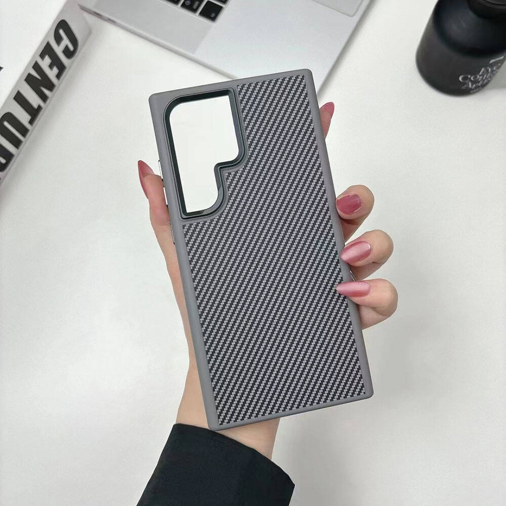 Galaxy S24 Ultra Kılıf M-safe Şarj Özellikli Karbon Fiber Görünümlü Zore Troy Kapak Siyah