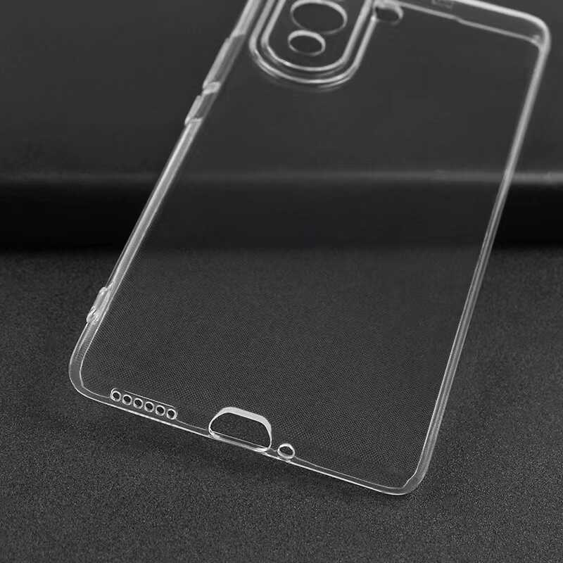 Huawei Nova 10 Pro Kılıf Zore Süper Silikon Kapak Renksiz