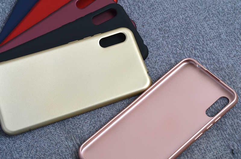 Huawei Y6 2019 Kılıf Zore Premier Silikon Kapak Gold