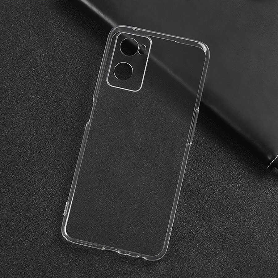 Oppo A76 Kılıf Zore Süper Silikon Kapak Renksiz