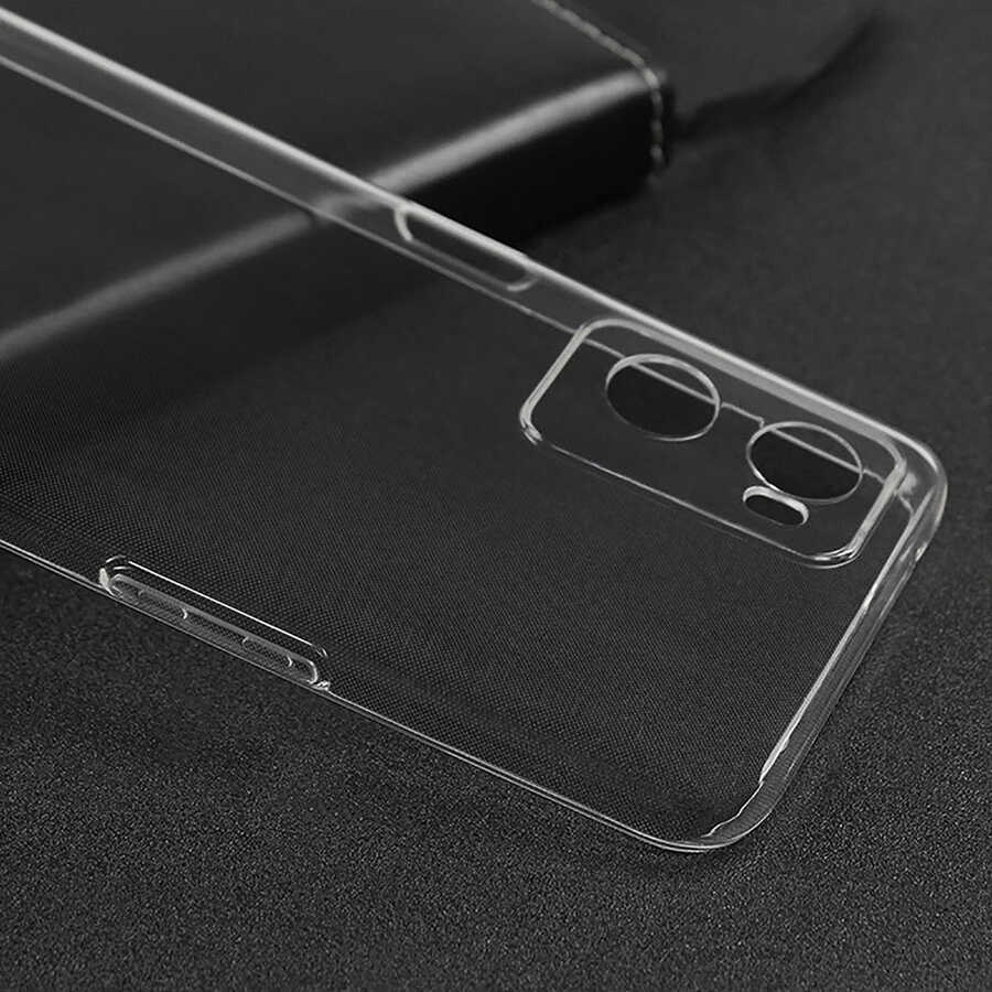 Oppo A76 Kılıf Zore Süper Silikon Kapak Renksiz