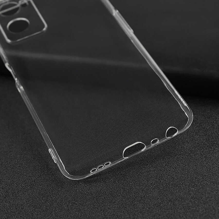 Oppo A76 Kılıf Zore Süper Silikon Kapak Renksiz