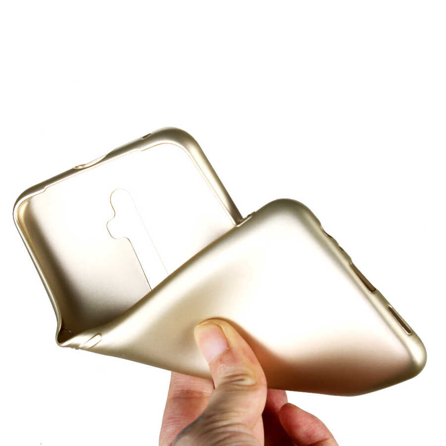 Oppo Reno 2Z Kılıf Zore Premier Silikon Kapak Gold