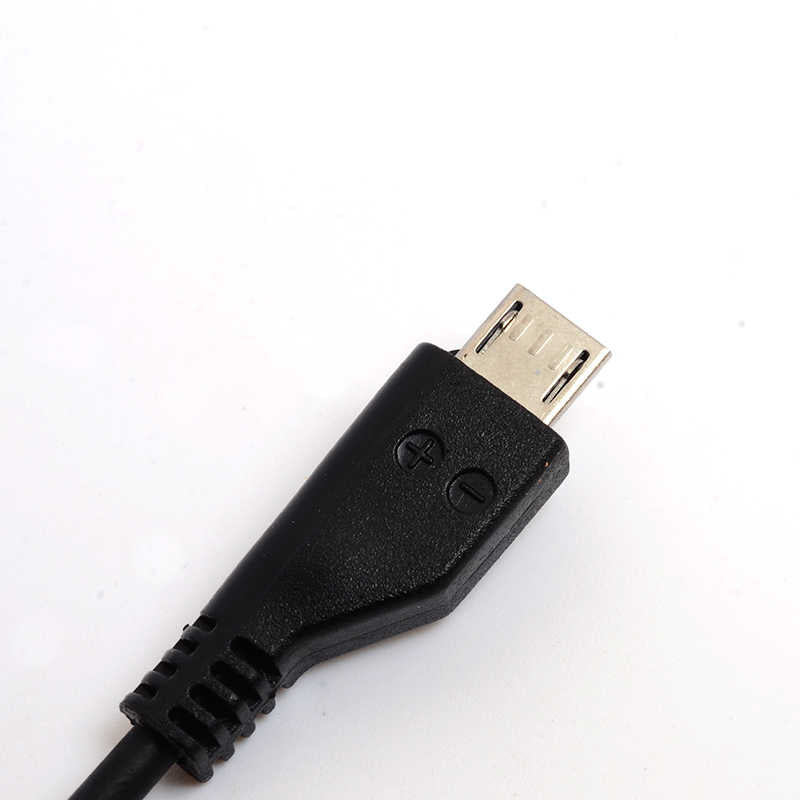 Zore 800 Mah Kablolu Araç Şarj Aleti Siyah